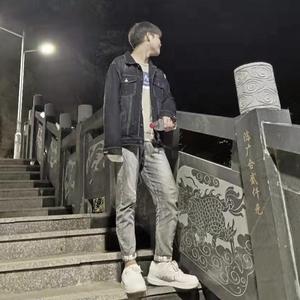 偷拍偷窥少女肏屄
